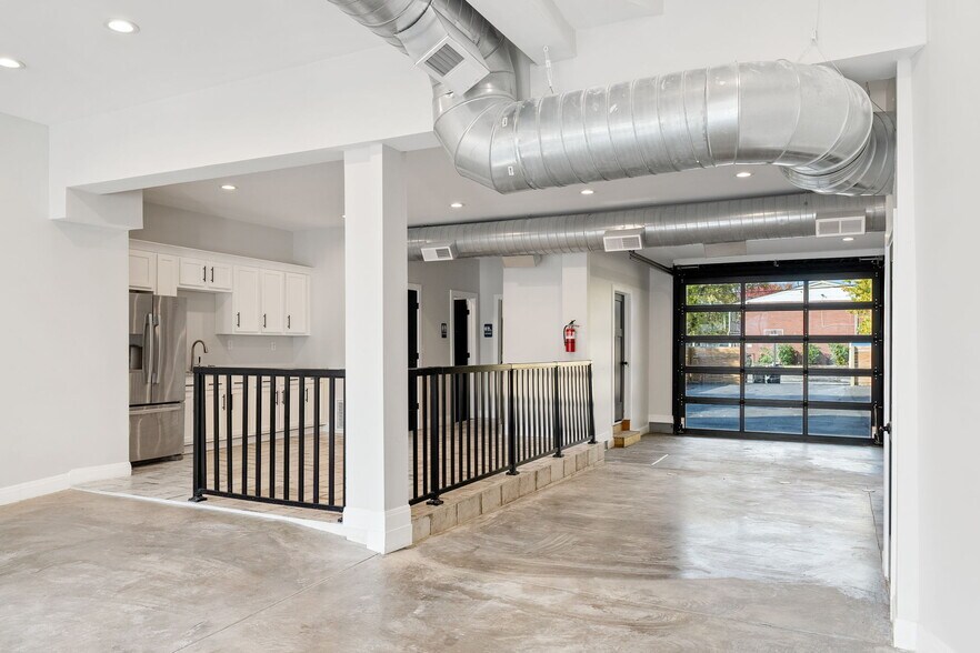 More Photos Of 1110 Logan St, Louisville Storefront Retail Residential For Sale