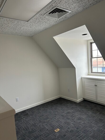 More Photos Of 500 Market St, Portsmouth Office For Lease