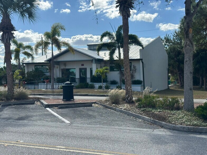 More Photos Of 2841 Tamiami Trl, Port Charlotte Medical For Sale