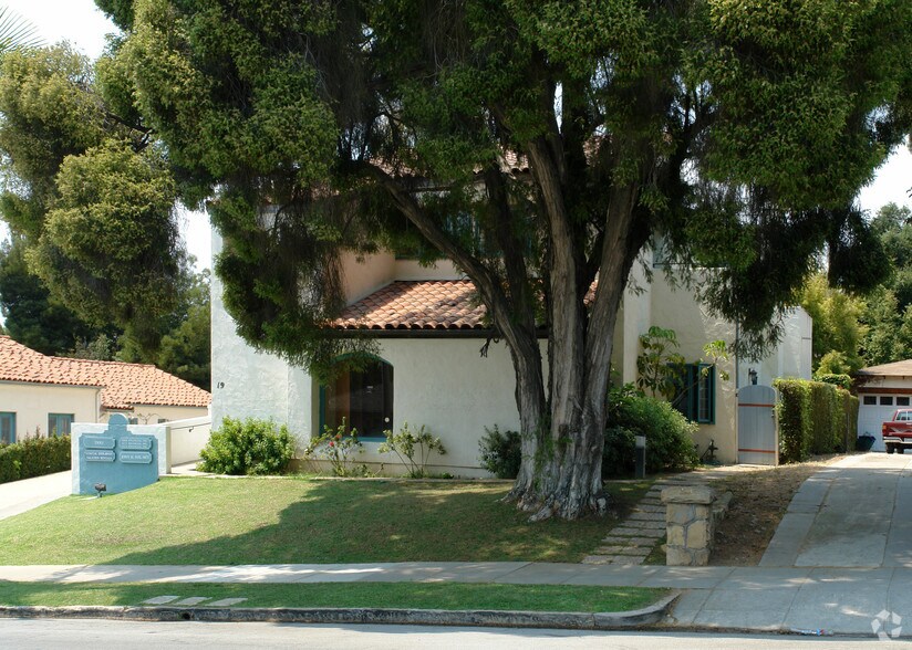 More Photos Of 19 E Mission St, Santa Barbara Office Residential For Lease