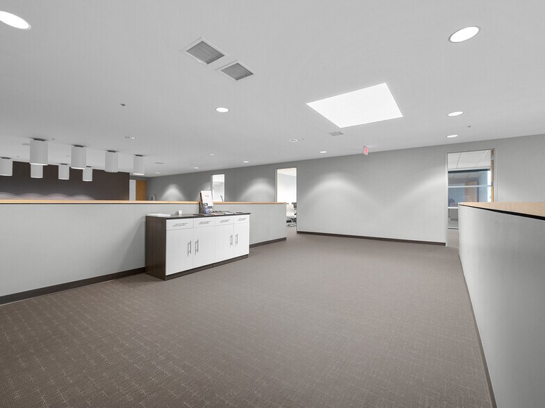 More Photos Of 8900 Research Dr, Irvine Research And Development For Lease