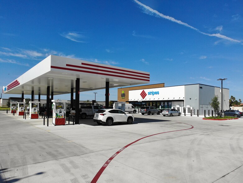 Primary Photo Of 2416 McColl rd, McAllen Convenience Store For Sale