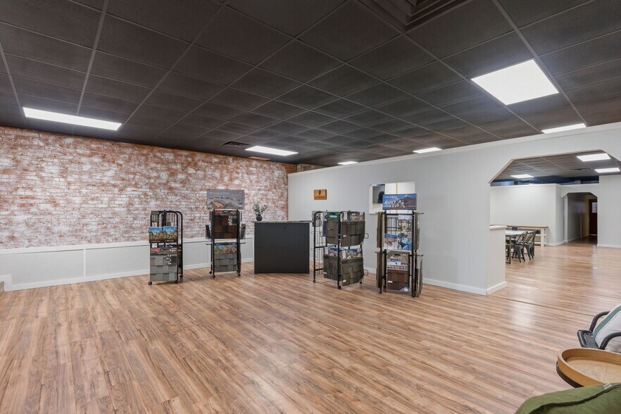 More Photos Of 302 N Main St, Newton Office Residential For Sale
