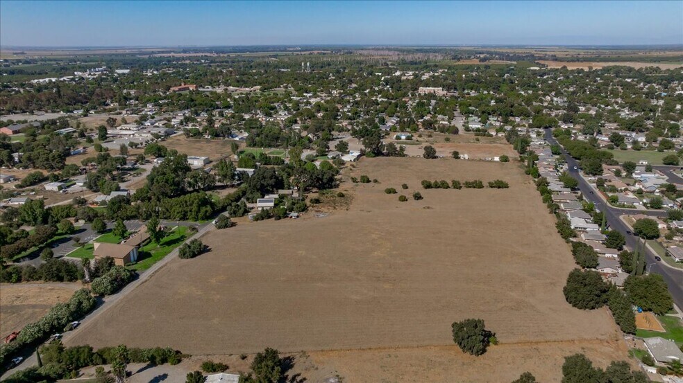 More Photos Of 1425 5th St, Colusa Land For Sale