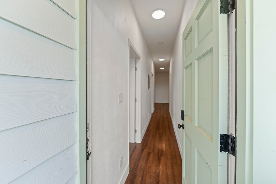 More Photos Of 940 York St, Vallejo Apartments For Sale