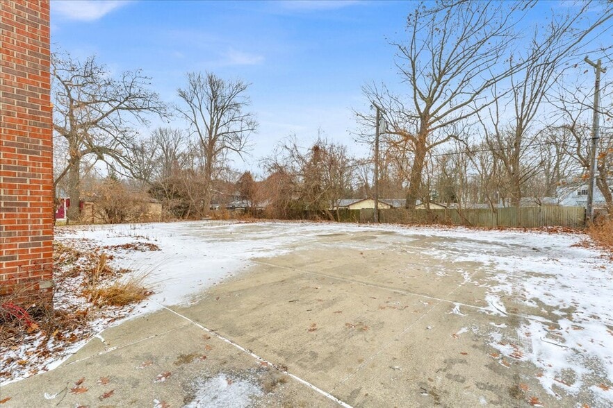 More Photos Of 4950 24th Ave, Fort Gratiot Medical For Sale