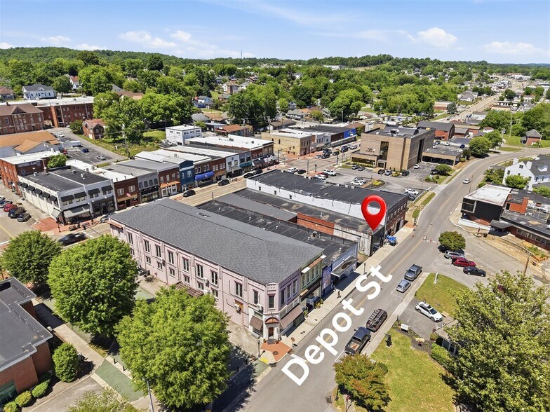 More Photos Of 110 E Broadway St, Lenoir City Storefront Retail Office For Sale