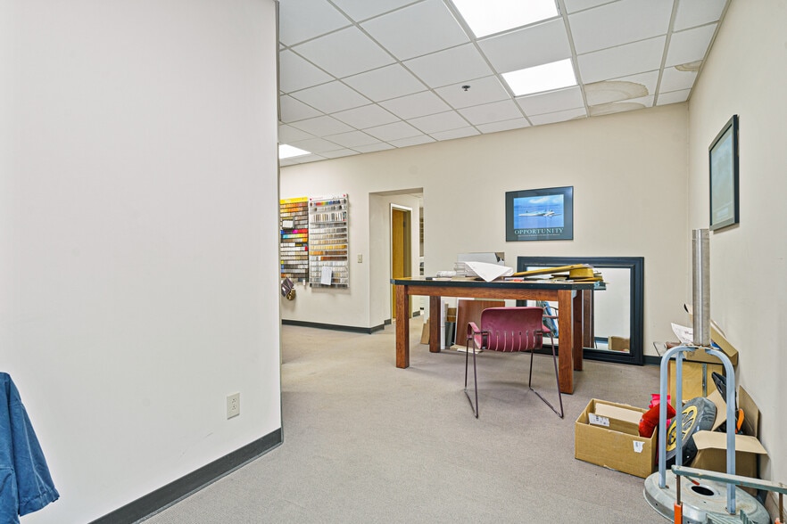 More Photos Of 1641 Crystal Ave, Kansas City Warehouse For Sale