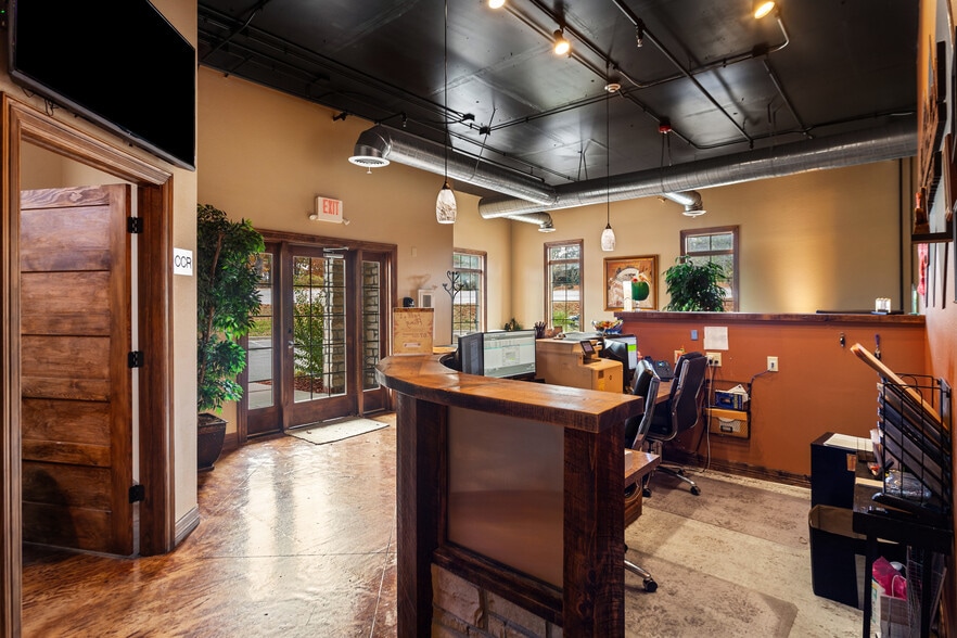 More Photos Of 714 st highway 248, Branson Medical For Sale