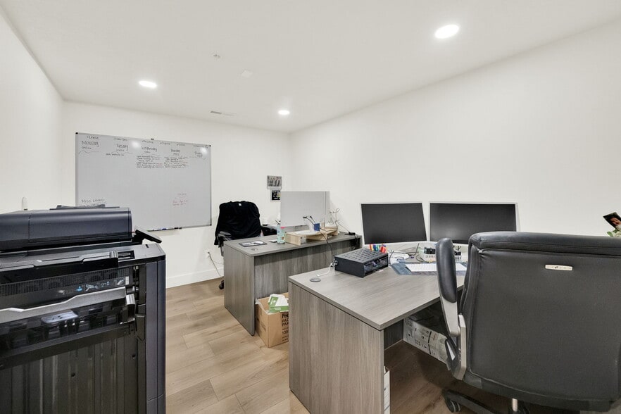 More Photos Of 10885 S State St, Sandy Medical For Sale