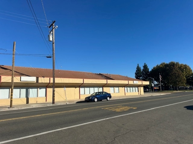 More Photos Of 1905 Covillaud St, Marysville General Retail For Sale