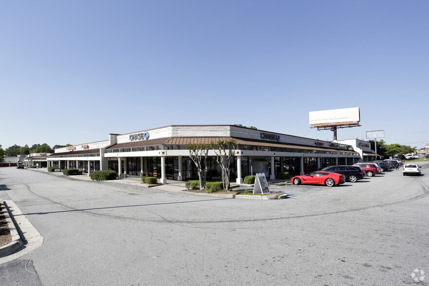 More Photos Of 971 N Hairston Rd, Stone Mountain Unknown For Lease