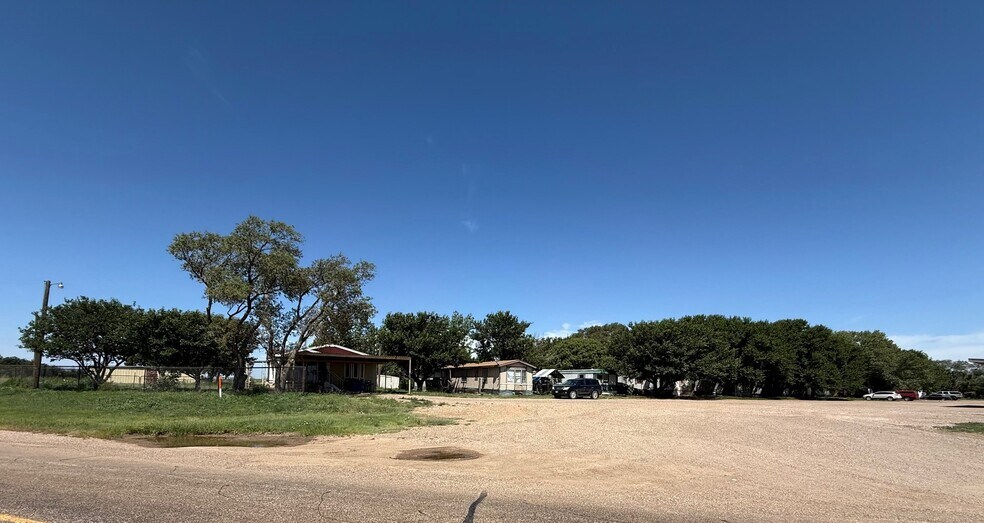 More Photos Of 1530 Interstate Highway 27, Hale Center Manufactured Housing Mobile Home Park For Sale