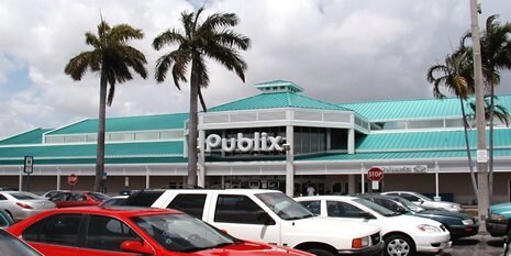 More Photos Of 700 N University Dr, Pembroke Pines General Retail For Lease