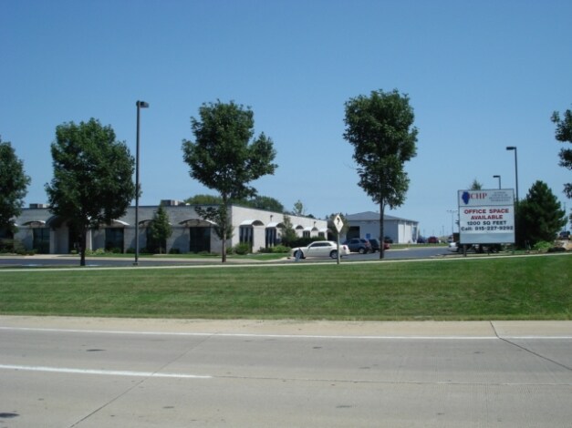 More Photos Of 4053-4081 N Perryville Rd, Loves Park Office For Lease