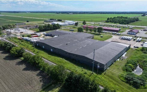 More Photos Of 15401 Industrial Dr, Schoolcraft Warehouse For Lease