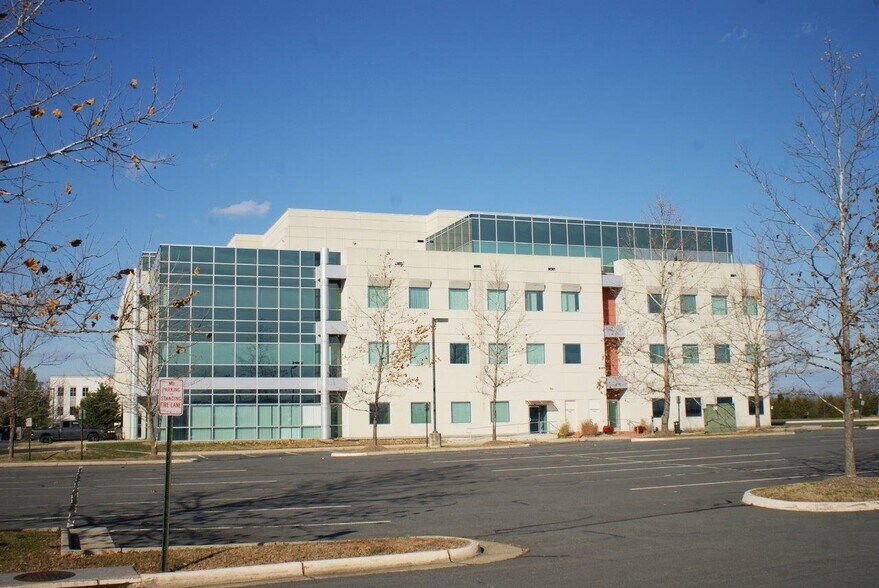 More Photos Of 9720 Capital Ct, Manassas Office For Lease