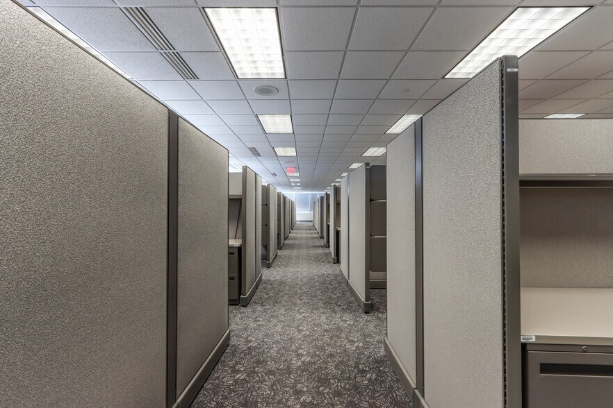 More Photos Of 11 Scott St, Wausau Office For Lease