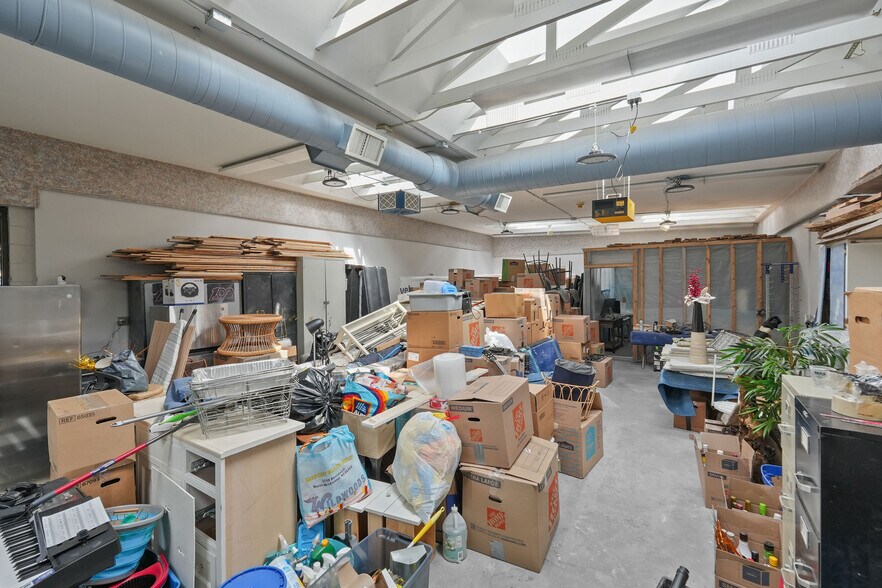 More Photos Of 138 Morgan St, Fall River Warehouse For Sale