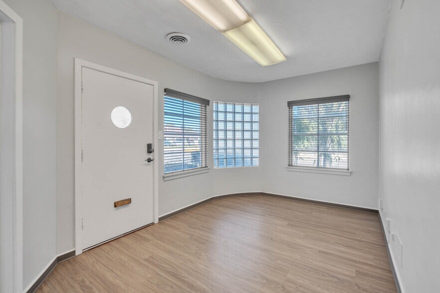 More Photos Of 4220 H St, Sacramento Medical For Lease