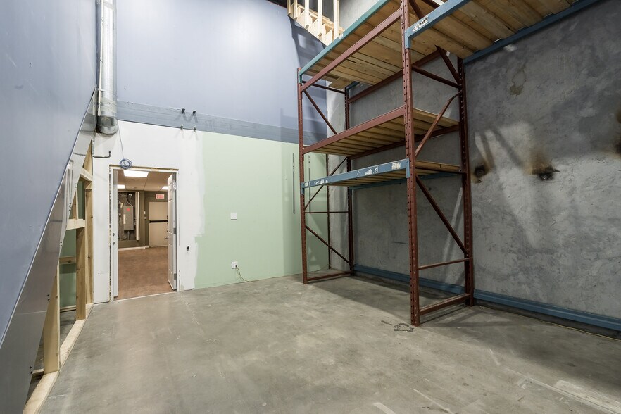 More Photos Of 13761 116 Ave, Surrey Flex For Lease