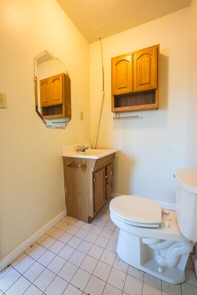 More Photos Of 690 N Franklin St, Christiansburg Office For Sale