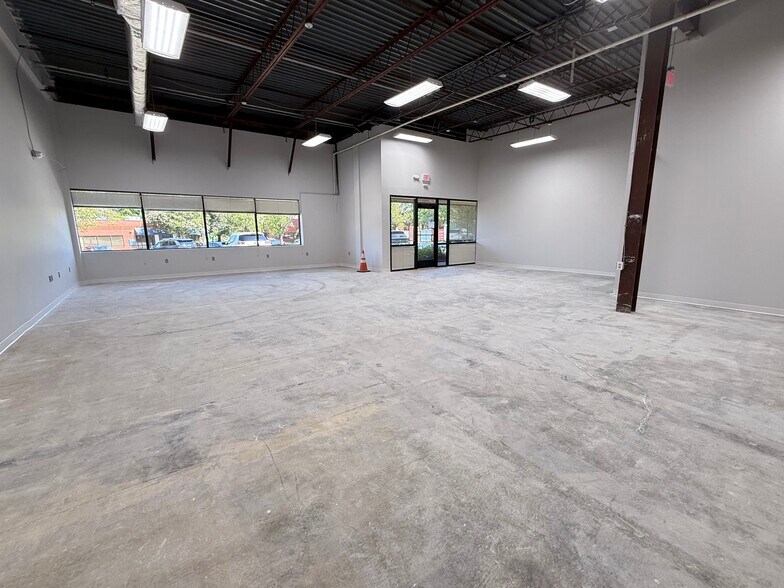 More Photos Of 4351-4395 Nicole Dr, Lanham Research And Development For Lease