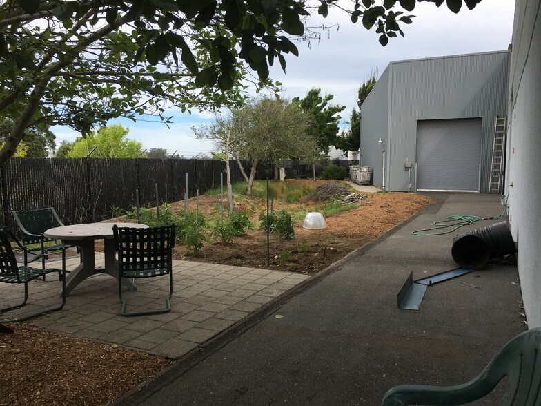 More Photos Of 481 Aaron St, Cotati Warehouse For Lease