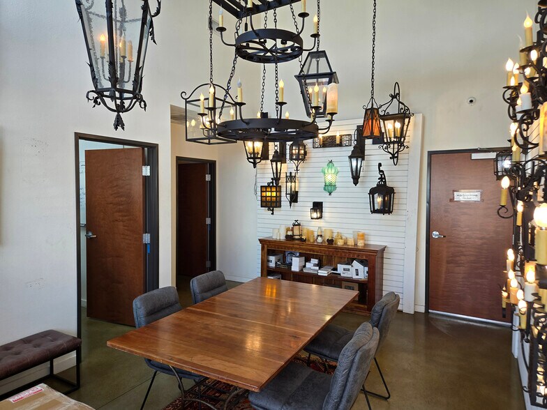 More Photos Of 2000 Windy Ter, Cedar Park Warehouse For Sale