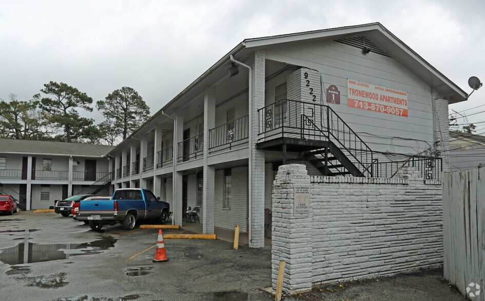 More Photos Of 9222 Lockwood Dr, Houston Apartments For Sale