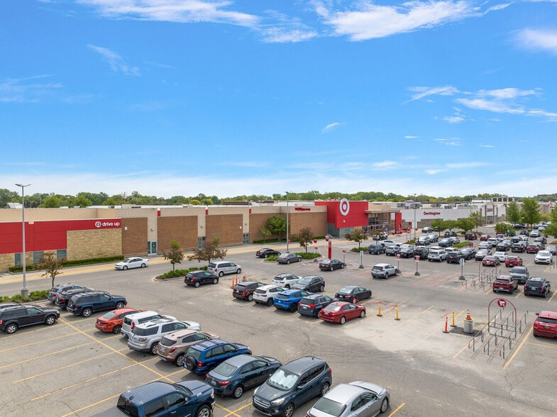 More Photos Of 28200-28250 Dequindre Rd, Warren Supermarket For Sale