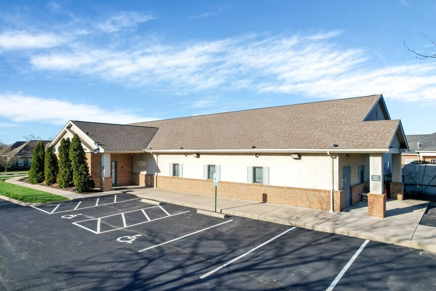 More Photos Of 40 Clairedan Dr, Powell Office For Lease