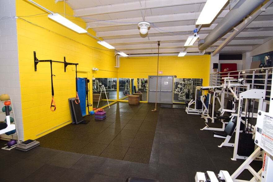 More Photos Of 1510-1520 Martin St, State College Sports And Entertainment For Lease