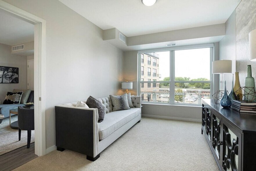 More Photos Of 1700 Plymouth Rd, Minnetonka Apartments For Lease