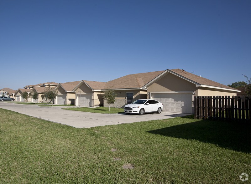 More Photos Of 309 E New Hampshire St, Harlingen Apartments For Sale