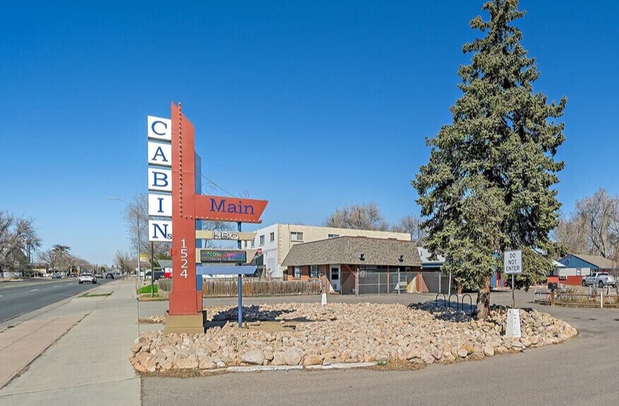 More Photos Of 1524 Main St, Longmont Hotel For Sale