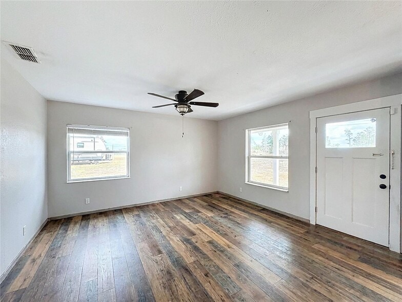 More Photos Of 9421 Sunshine Grove Rd, Brooksville Multifamily For Sale