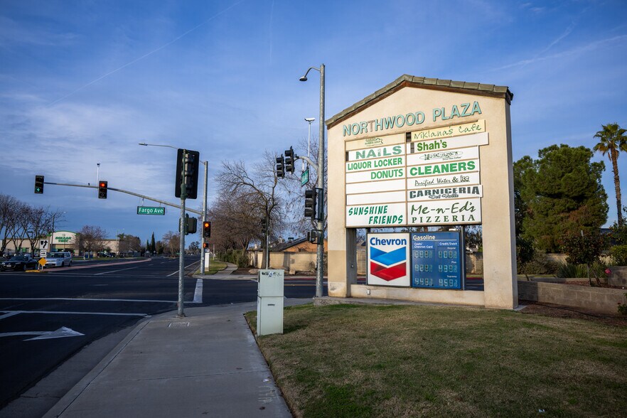 More Photos Of , Hanford General Retail For Sale