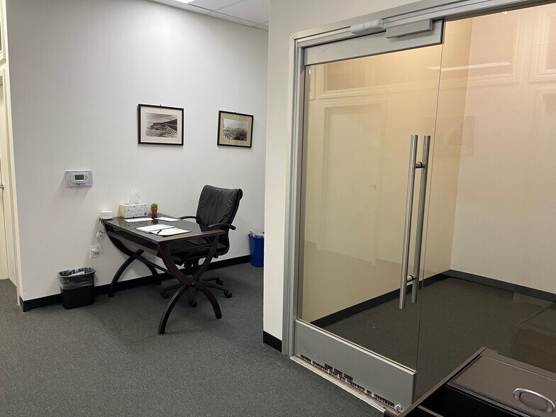 More Photos Of 212-214 California St, San Francisco Office For Sale