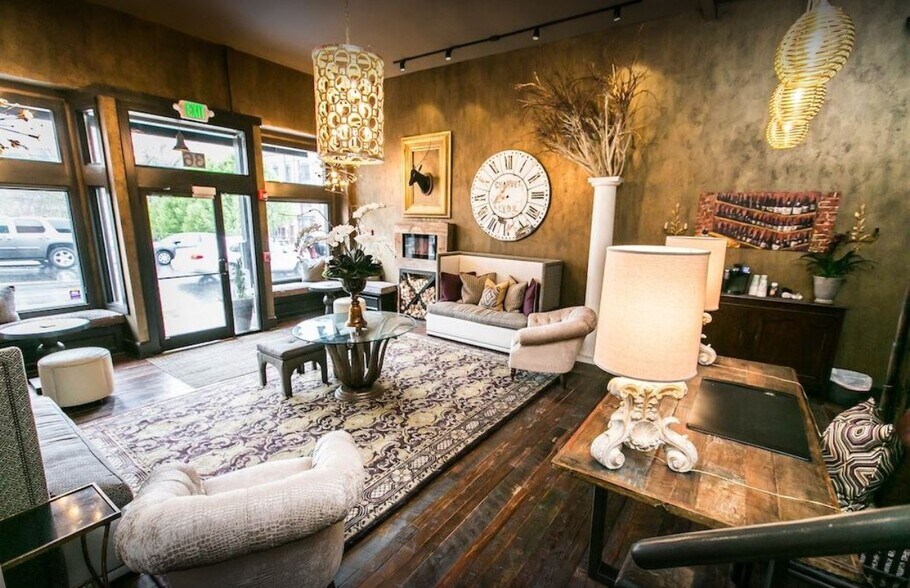 More Photos Of 36 Broadway St, Asheville Hotel For Sale