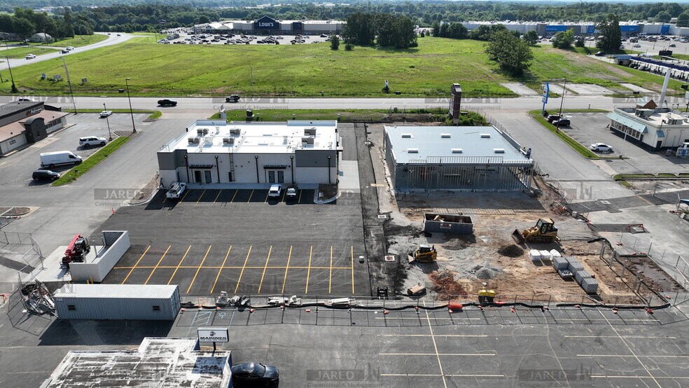 More Photos Of 1565-1585 S Jefferson Ave, Lebanon General Retail For Lease