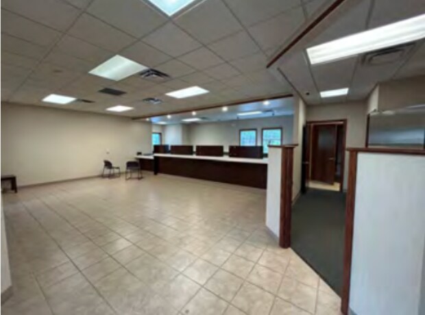 More Photos Of 2630 Rochester Rd, Cranberry Township Freestanding For Lease