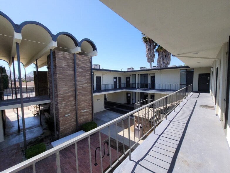 More Photos Of 3840 Woodruff Ave, Long Beach Medical For Lease