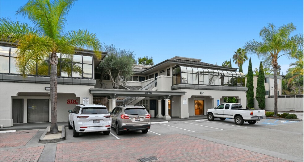 More Photos Of 3555-3575 Kenyon St, San Diego Medical For Lease