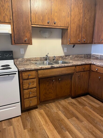 More Photos Of 458 English St, Saint Paul Apartments For Sale