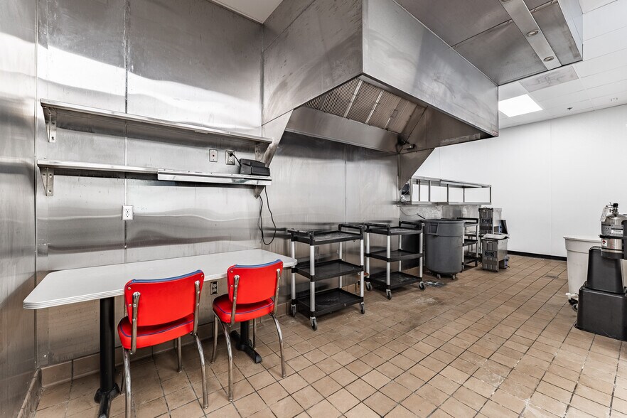 More Photos Of 4280 W Martin Luther King Blvd, Fayetteville Restaurant For Sale