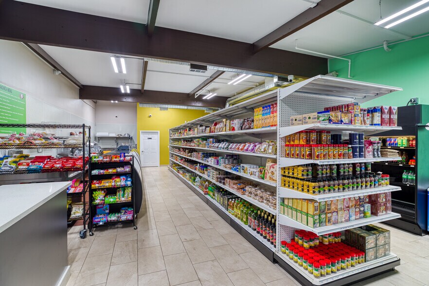 More Photos Of 10124-10138 Topanga Canyon Blvd, Chatsworth General Retail For Sale