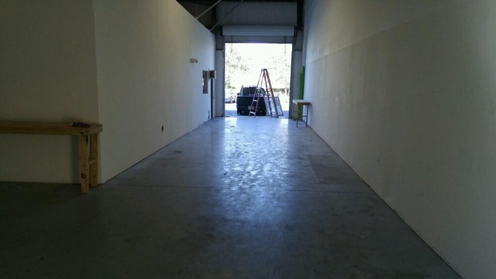 More Photos Of 1424 Hamlin Ave, Saint Cloud Unknown For Lease