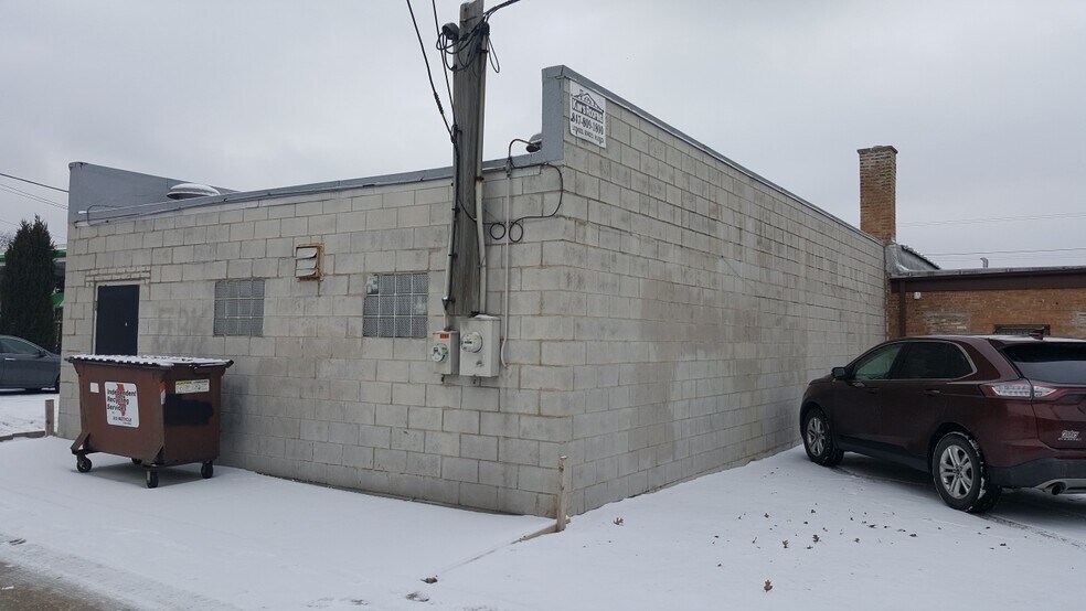 More Photos Of 6741 W Archer Ave, Chicago Sports And Entertainment For Sale