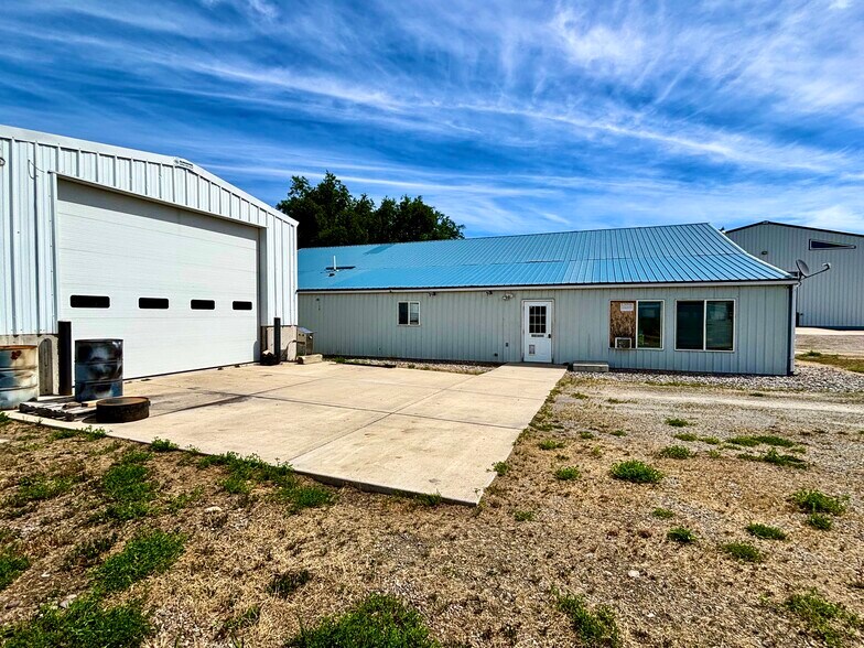 More Photos Of 3 Two Boys Ln, Plains Warehouse For Sale